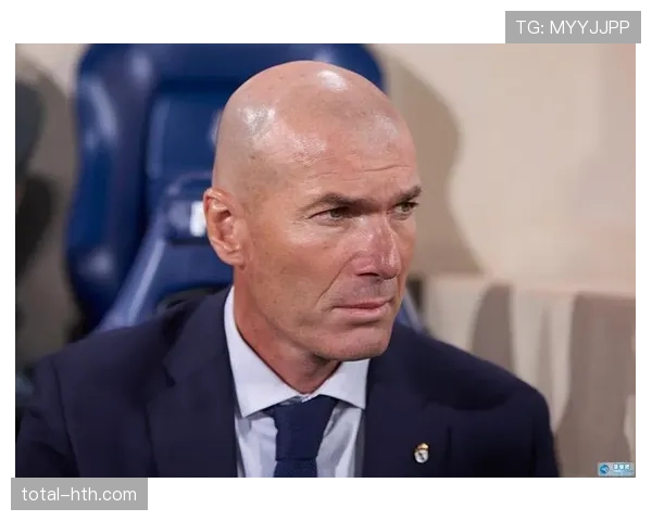 齐达内战术革新引领现代足球新潮流,未来发展趋势引关注 齐达内战术革新引领现代足球新潮流,未来发展趋势引关注