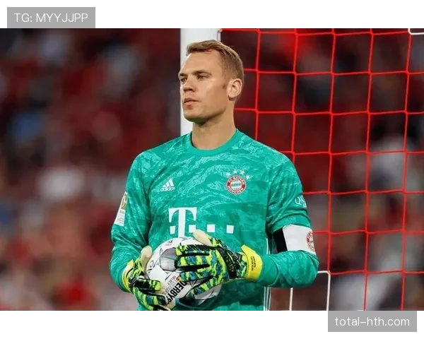 诺伊尔:从传统门将到“门卫”开创者的战术角色演变解析 诺伊尔:从传统门将到“门卫”开创者的战术角色演变解析